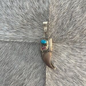 SILVER BEAR'S CLAW PENDANT